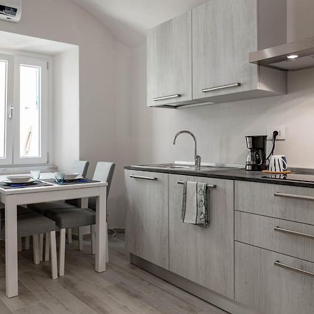 H11 Piccola Perla A Un Passo Dal Mare Apartment Санто Стефано ал Маре Екстериор снимка