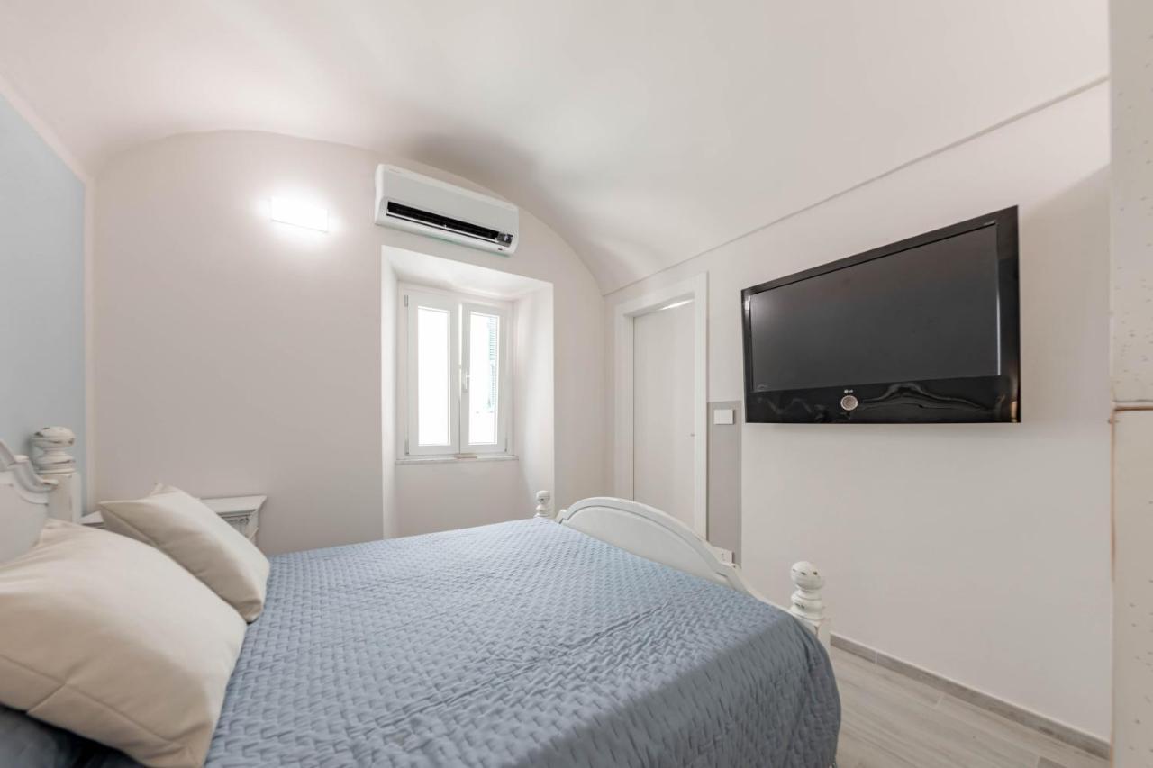 H11 Piccola Perla A Un Passo Dal Mare Apartment Санто Стефано ал Маре Екстериор снимка